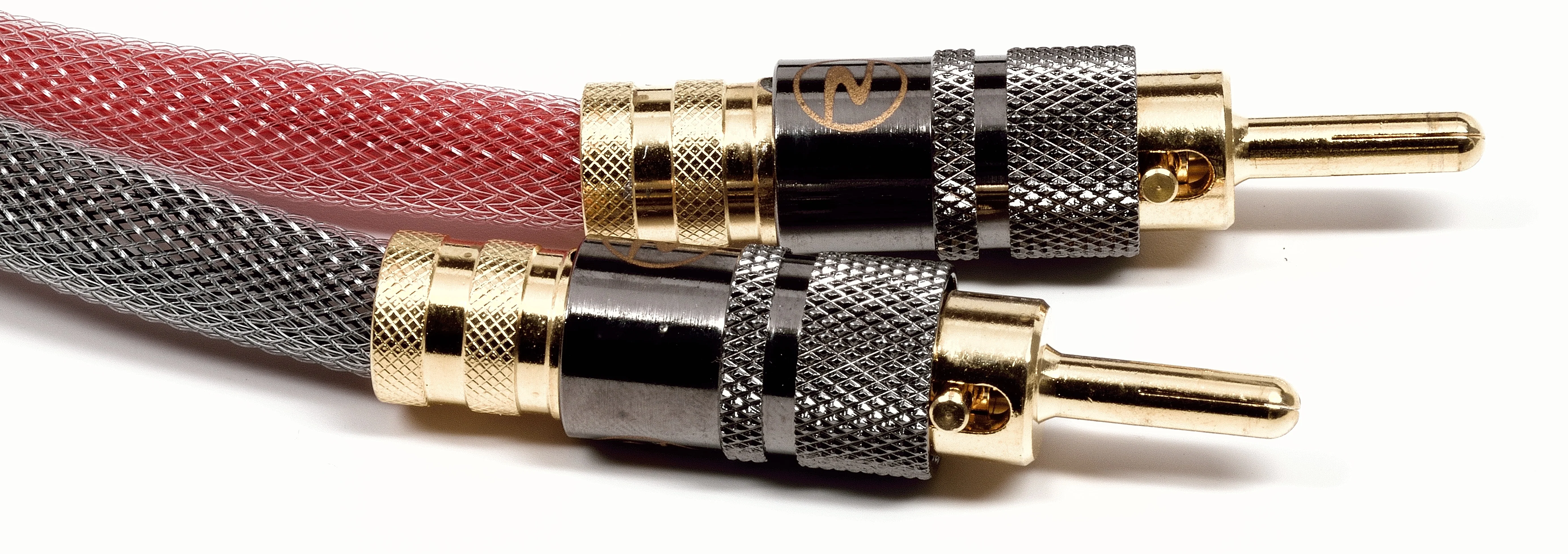 Benchmark Speaker Cable - Banana to Banana - 2 pole - Image 3